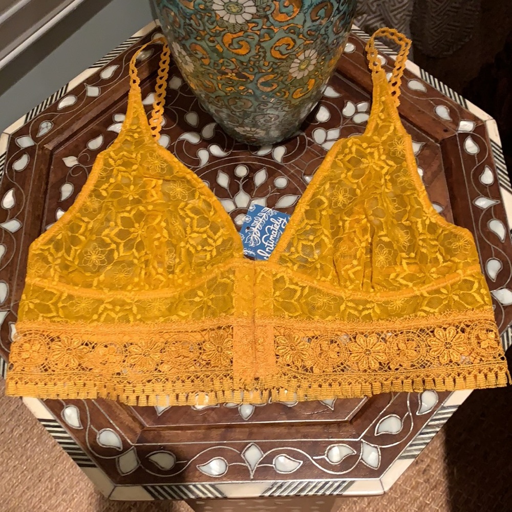 FREE PEOPLE INTIMATELY ELLA SOFT BRALETTE IN SARDENIA SUNSET SIZE XS - Picture 9 of 14